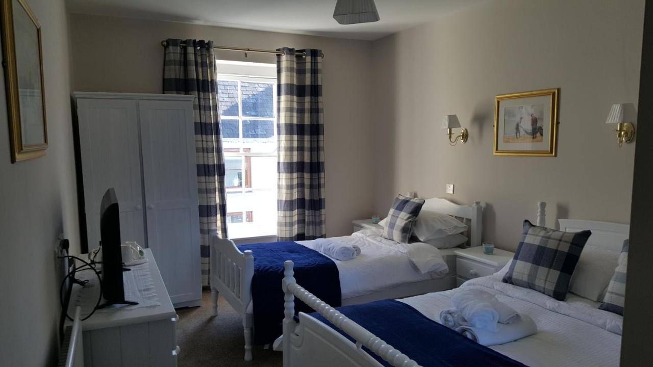 Central Bar Guesthouse Cushendall Zewnętrze zdjęcie